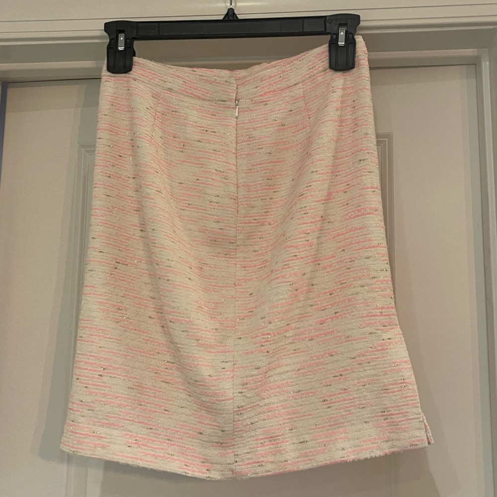 Lilly Pulitzer Elegant Pink and white with shimmery gold accents Tweed Skirt - Picture 2 of 5